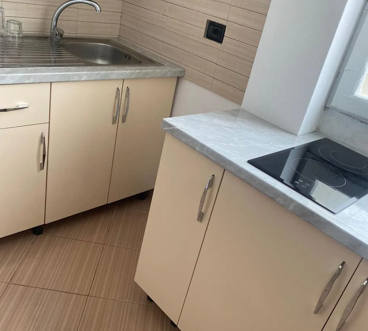 Aulona'S Garden Apartment Vlore
